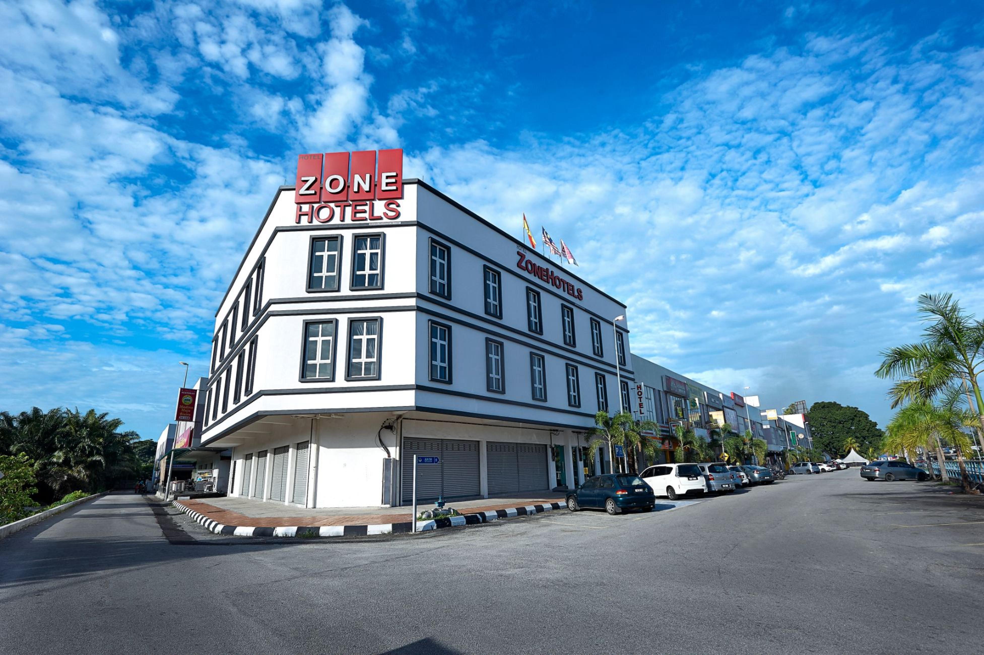 Zone Hotels, Telok Panglima Garang Teluk Panglima Garang Εξωτερικό φωτογραφία